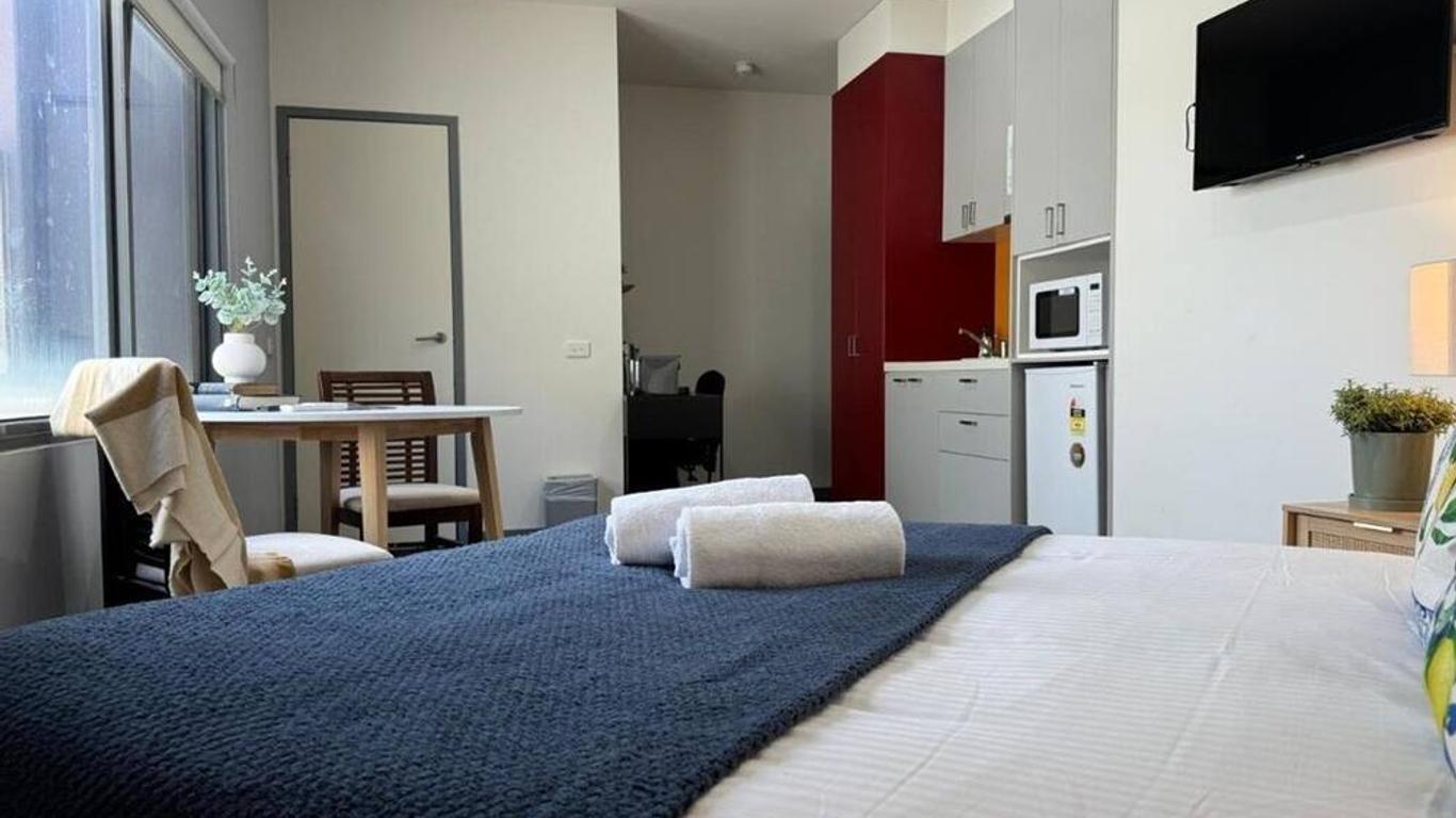 Alston Apartments Hotel