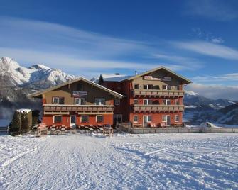 Hotel Pariente - Rohrmoos - בניין