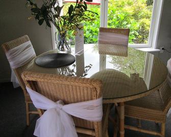 Firth Street Mews B&B - Matamata - Comedor