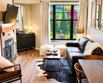 Cozy Mountain View Condo - Vernon Township