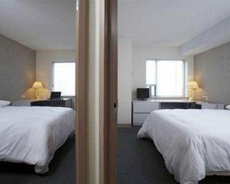 Residence & Conference Centre - Hamilton - Hamilton - Bedroom
