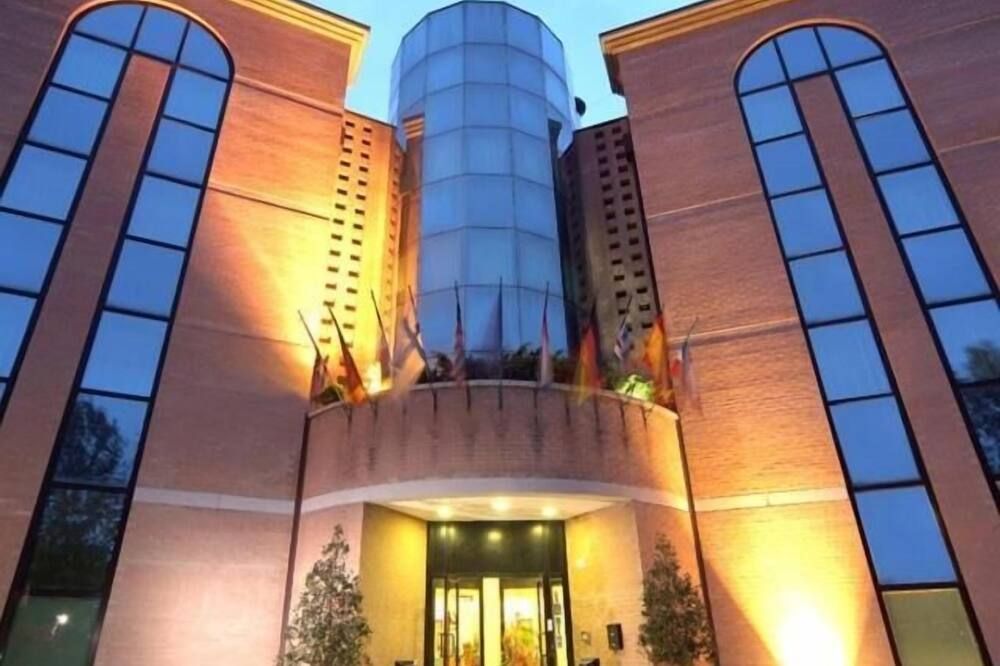President - Correggio - Bâtiment