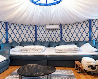 One Night One View One Destiny Ichihara - Campsite - Ichihara - Obývací pokoj