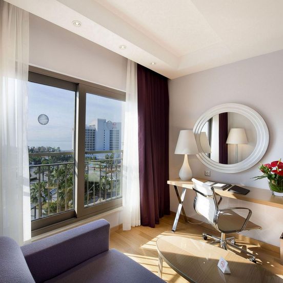 Akra V Hotel image 1