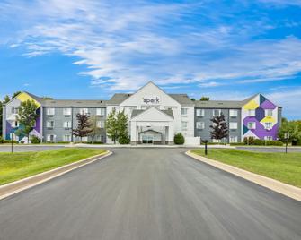 Spark by Hilton Traverse City - Traverse City - Gebäude