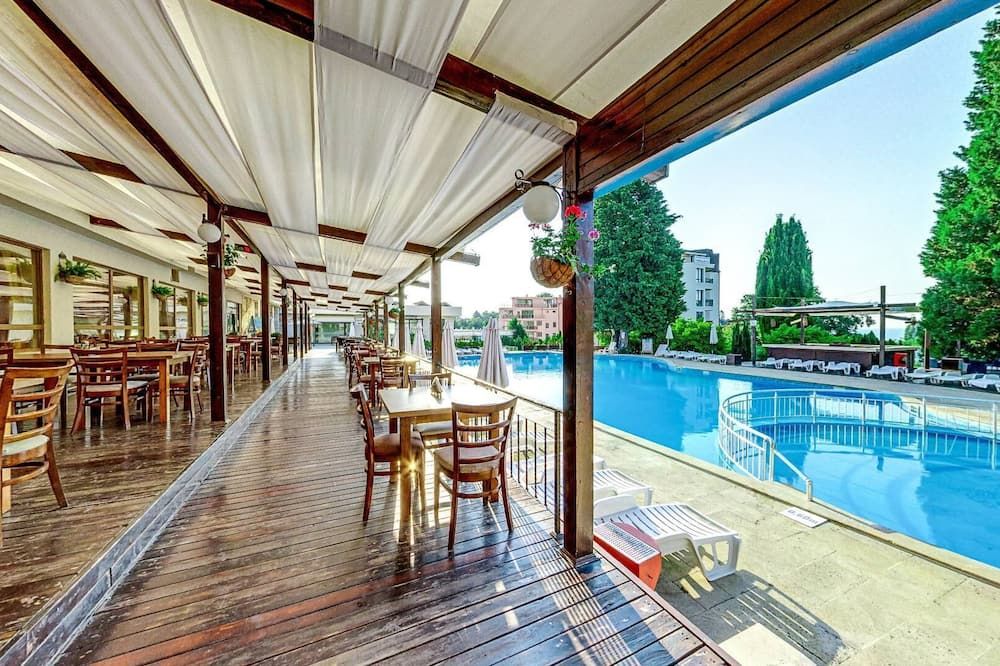 هوتل ديتيلينا - غولدن ساندز - حوض السباحة