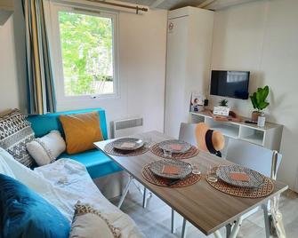 Camping De Chalons-En-Champagne - Châlons-en-Champagne