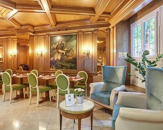Murat - Paris - Salon