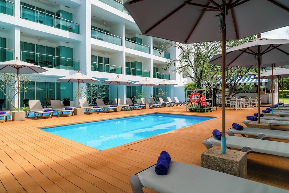 The Old Phuket - Karon Beach Resort