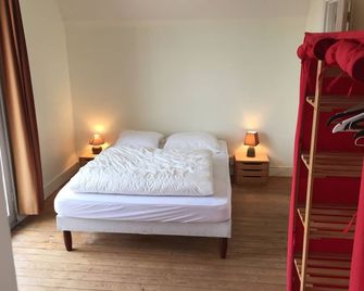 Chimera - Riva Bella Ouistreham - close to the sea, the harbor and the shops - Ouistreham - Bedroom