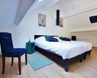 La Petite Chaumière: Maison de Campagne Dans un Petit Hameau - Louan-Villegruis-Fontaine - Habitación