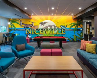 Tru by Hilton Niceville Eglin Air Force Base - Niceville - Area lounge