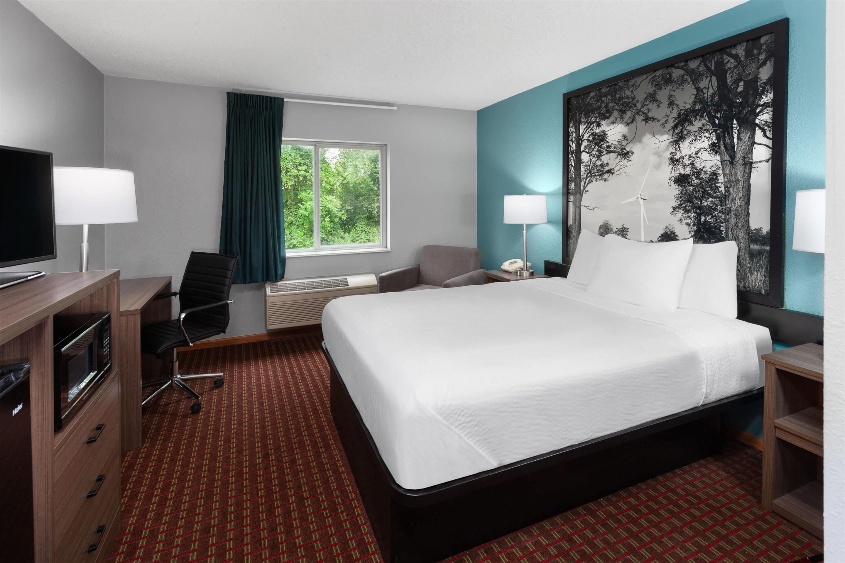 Super 8 by Wyndham McHenry/Fox Lake Area - McHenry - Ložnice
