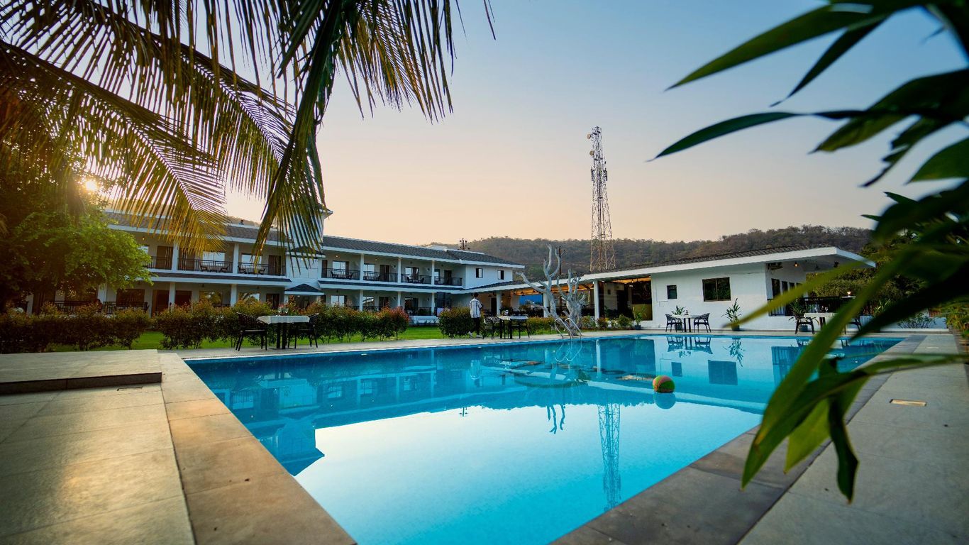 Cocos Inn Resort By Spicy Mango