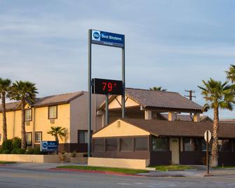 Best Western Desert Winds - Mojave - Gebäude