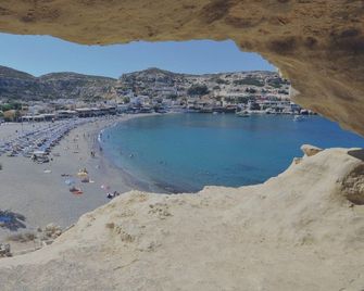 Armonia Hotel - Matala - Strand