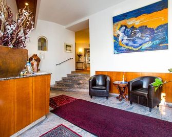 Hotel Wegener - Mannheim - Front desk