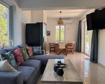 Vacation home for 5 guests with 100m² in Agia Galini (145535) - Agia Galini - Wohnzimmer