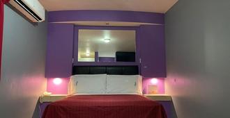 Motel Las Dunas - Mexicali - Bedroom