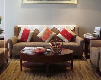 Wanyuan International Hotel - Anqing - Living room