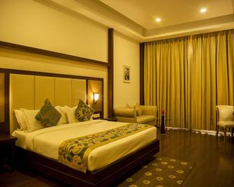 The Fern Hillside Resort Bhimtal - Nainital - Schlafzimmer