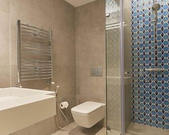 M Suite Hotel - Bab Ezzouar - Bathroom