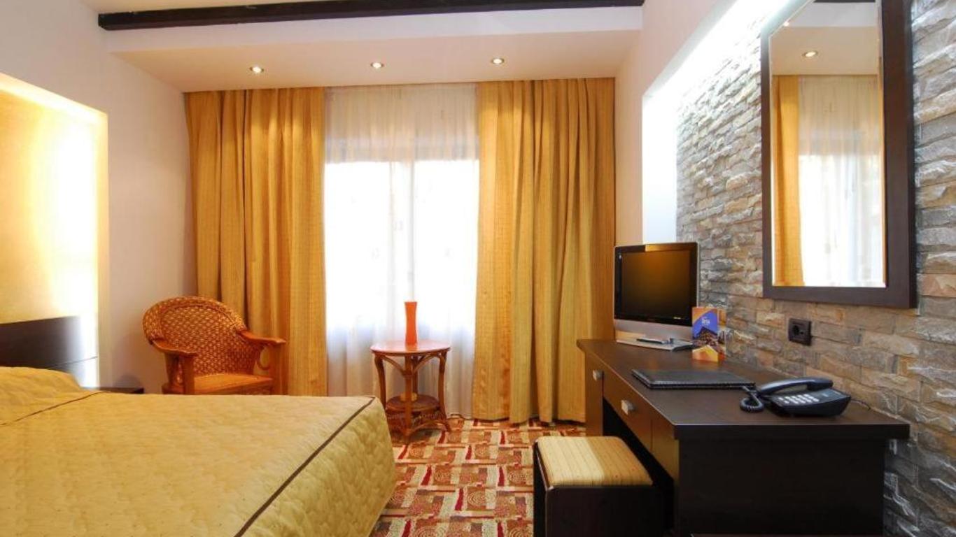 Casa Iris-Hotel & Restaurant