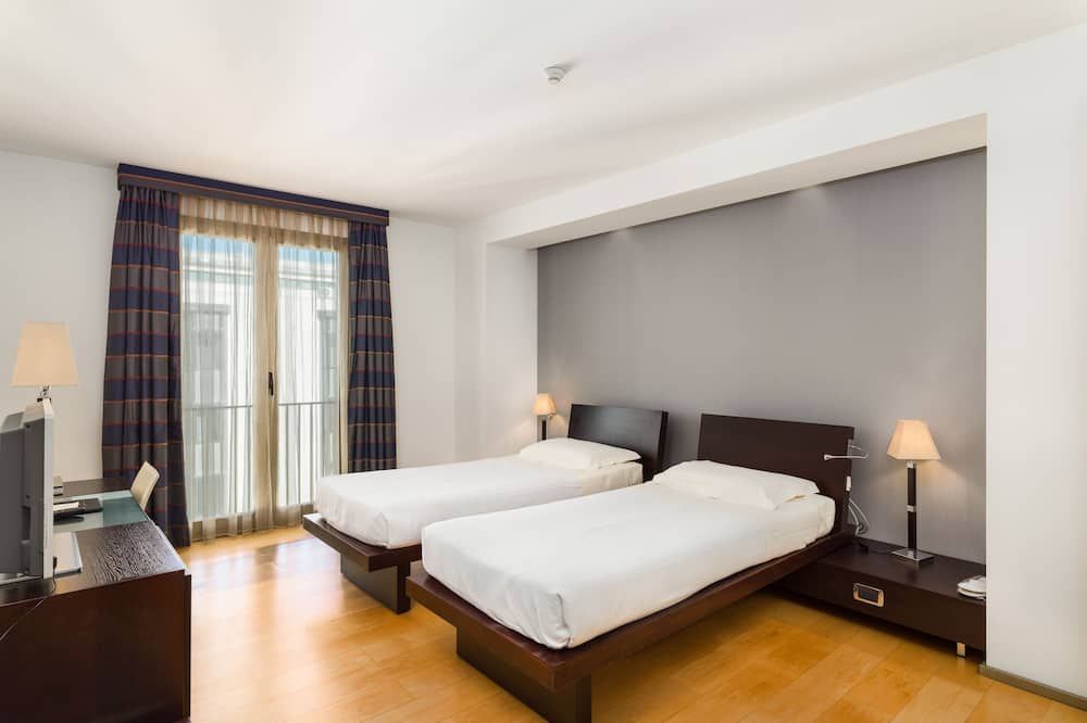 Grand Hotel Tiziano E Dei Congressi - לצ'ה