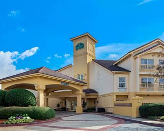 La Quinta Inn & Suites by Wyndham Macon - Macon - Rakennus
