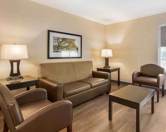 Extended Stay America Suites - Norwalk - Stamford - Norwalk - Pokój dzienny