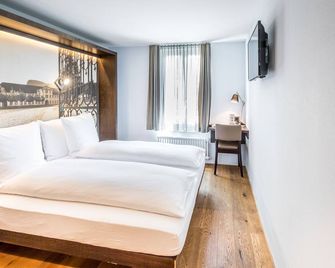 Boutique Hotel St. Georg - Einsiedeln - Bedroom