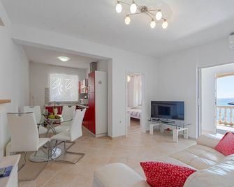 Apartments by the sea Cove Zaglav, Korcula - 12208 - Blato - Вітальня