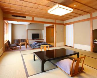 Ryokan Sakaya - Nozawa Onsen - Dining room