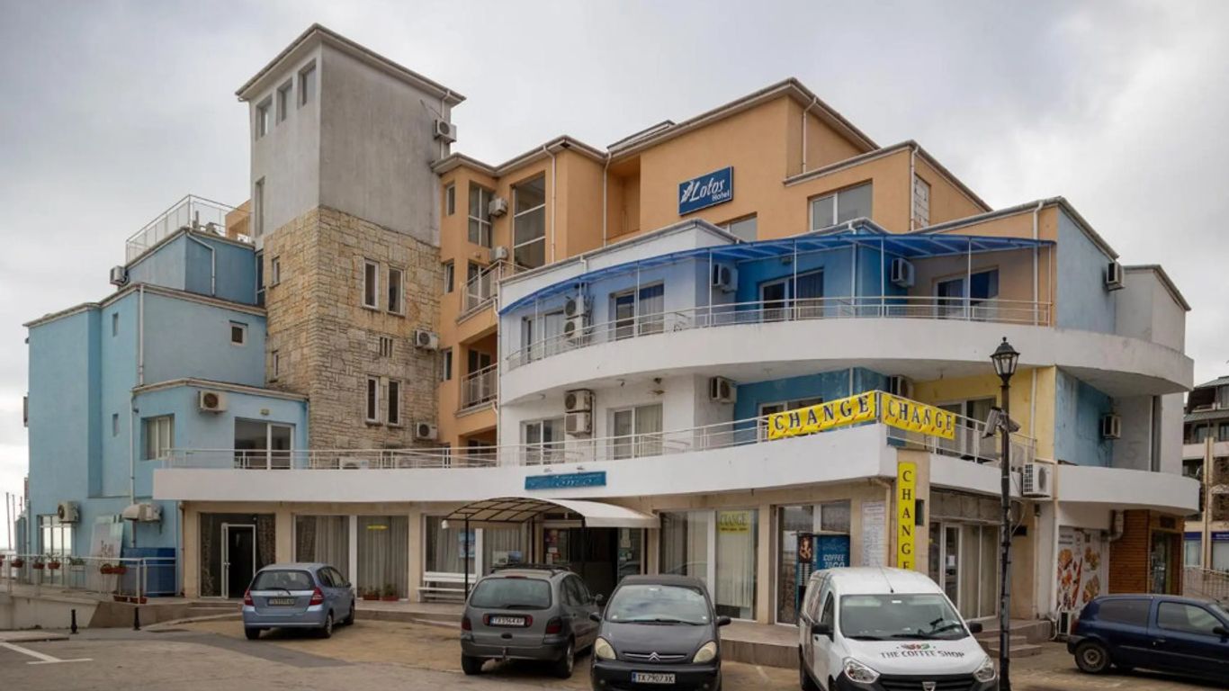 Lotos Hotel