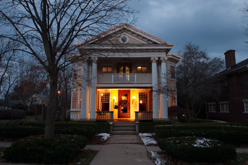 Showers Inn - Bloomington - Gebouw