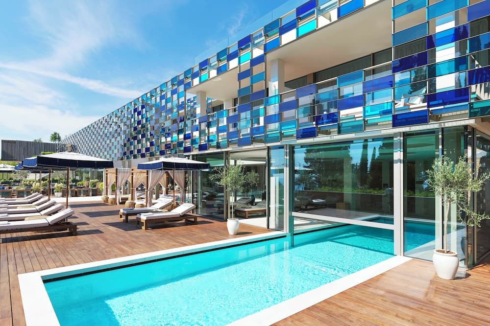 إيدن ريسيرف هوتل