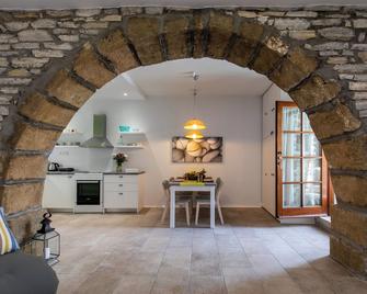Arco Naxos Luxury Apartments - Naxos - Dining room