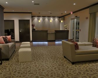 Baymont by Wyndham Dallas/ Love Field - דאלאס - דלפק קבלה