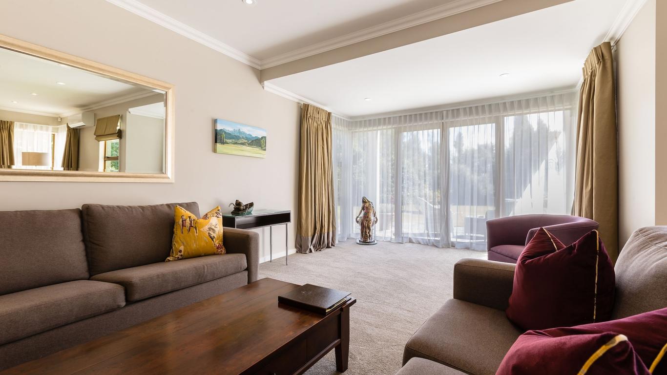 مانجابابا هوتل