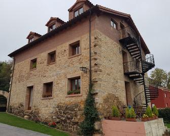 Casa Rural El Esquilador - Oña - Edificio