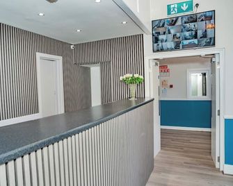 Iveagh Lodge - Dublín - Recepción