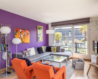 ILLANKA - Appartement 3 chambres avec parking et terrasse proche gare - 雷恩 - 客廳