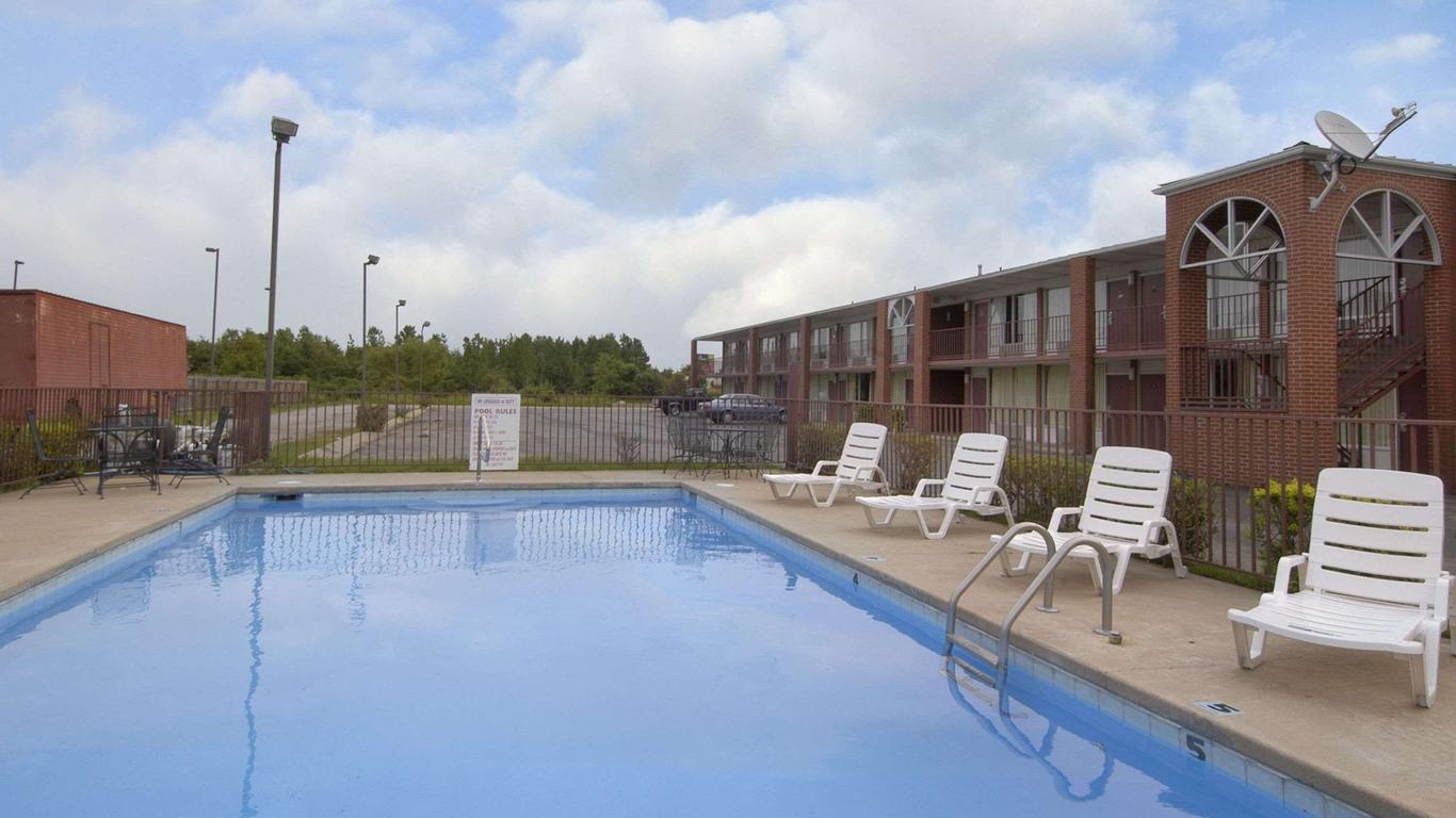 Days Inn by Wyndham Jonesboro AR