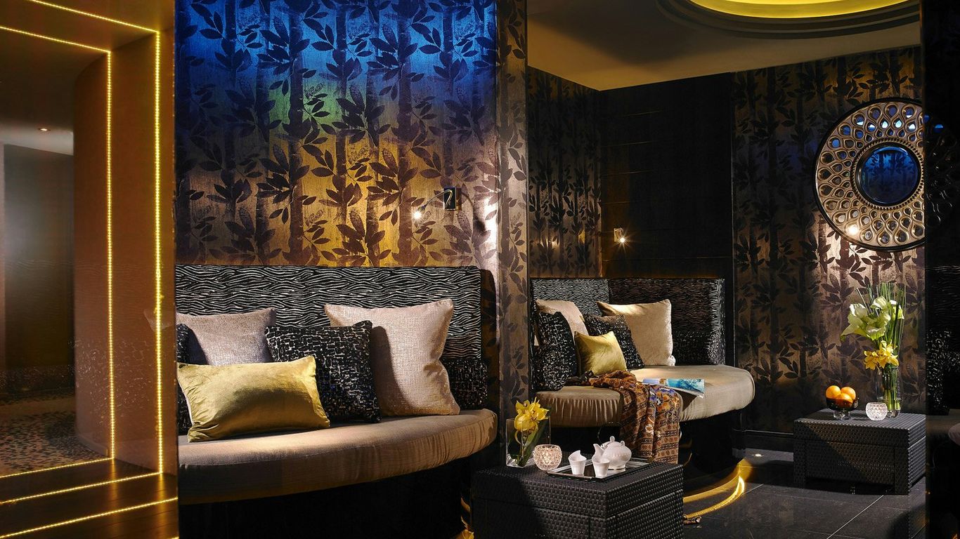 Westport Coast Hotel