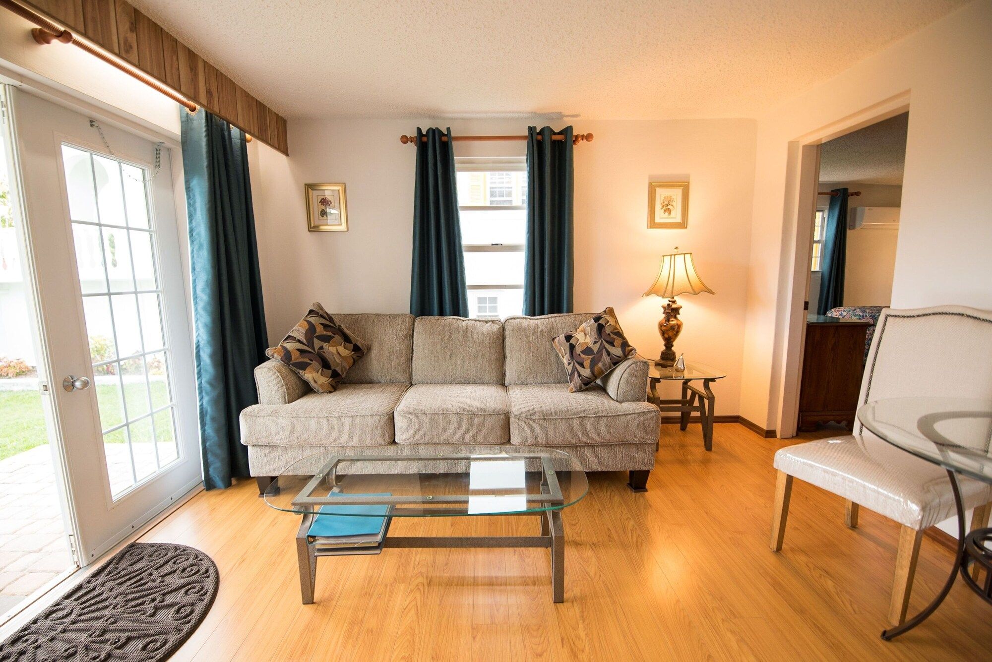 Windsong Guest Apts - המילטון - סלון