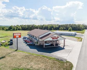 Capital O Aurora Inn Monett Us 60 - Aurora - Building