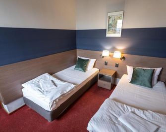 Hotel Podkowa - Wroclaw - Bedroom