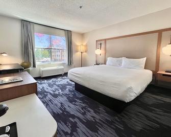 Fairfield Inn & Suites by Marriott Detroit Farmington Hills - Farmington Hills - Soveværelse