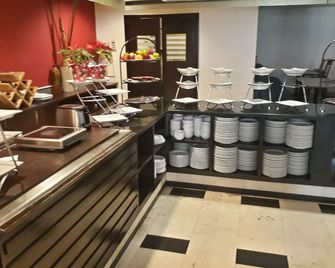 Hotel & Suites Pf - Mexico City - Buffet