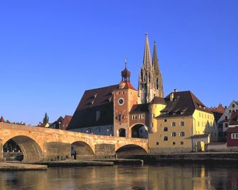 هوتل بلاتين ريجينزبرغ - رغينسبورغ